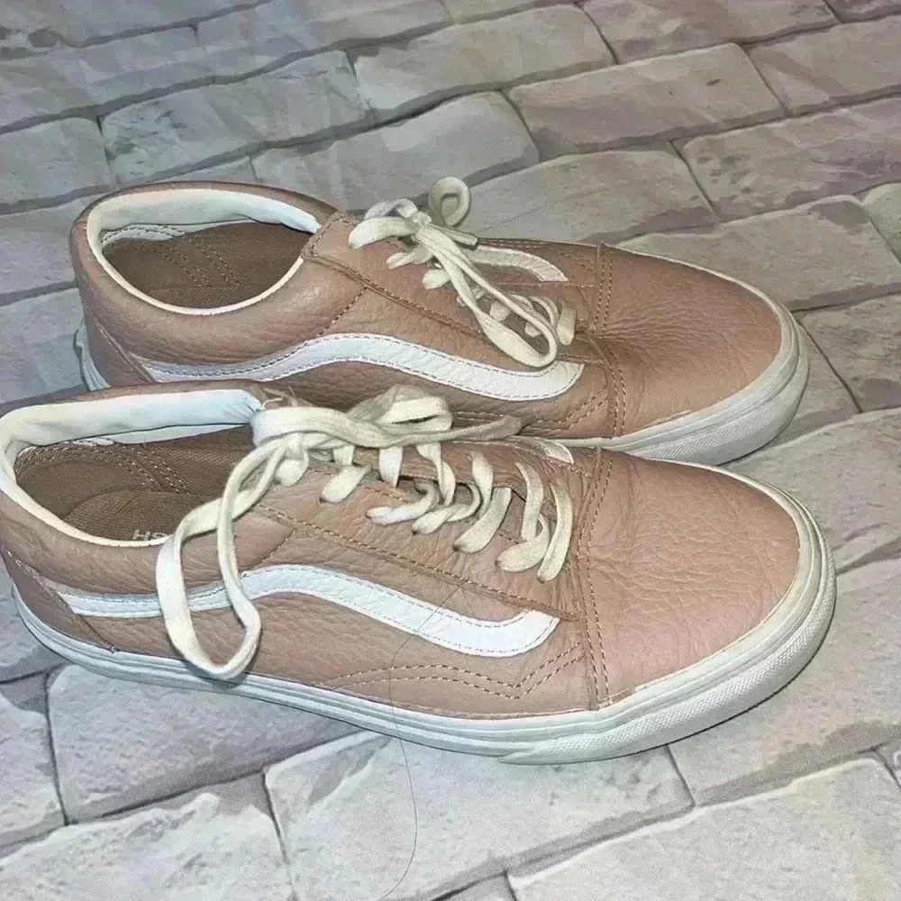 VANS leather pink blush size 7